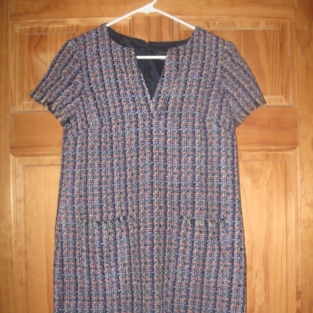Ann Taylor Multi Color Dress with Two Front Pockets